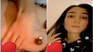 Desi Girl Shows Boobs | Indian MMS
