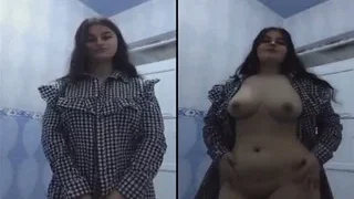 Sexy Desi Girl Shows Nude Body For Lover | Indian MMS