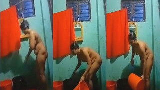 Desi Bhabhi Bathing Capture Hideen Cam | Indian MMS