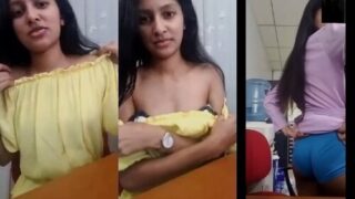 Sexy Lankan Girl Shows | Indian MMS
